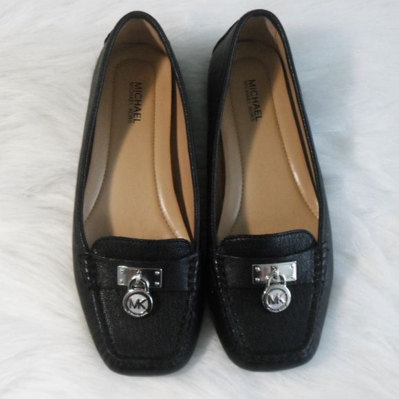 Michael Michael Kors Black Leather Flats - Picture 5 of 9